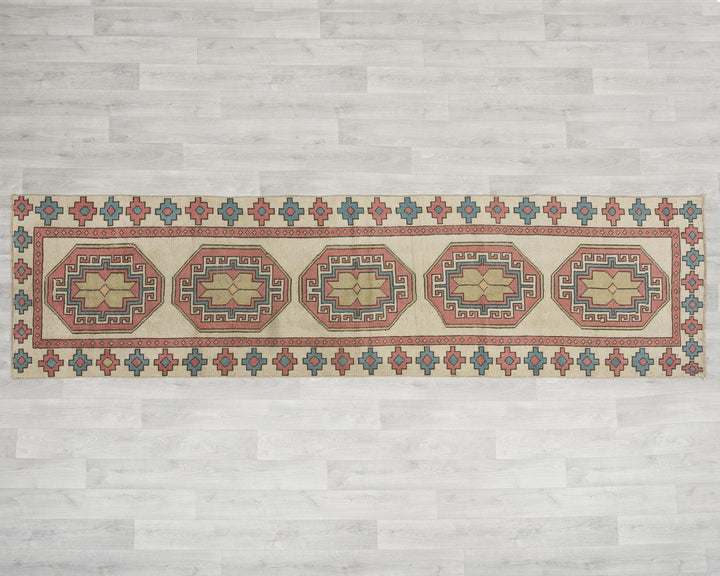 Runner Rug 2' 7" x 9' 8" | No. VR87150