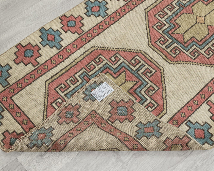 Runner Rug 2' 7" x 9' 8" | No. VR87150