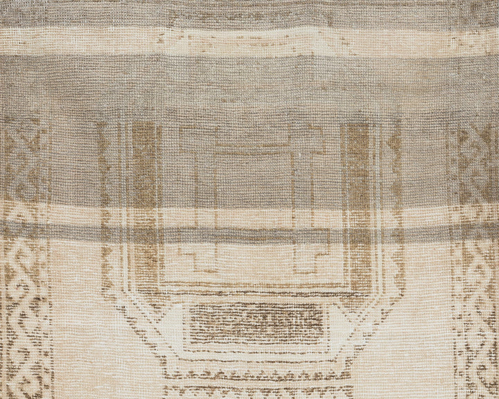 Runner Rug 3' 11" x 10' 10" | No. VR25792