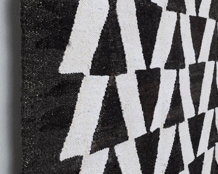Black Kilim Rug 8' 2" x 10' 6" | No. VR33124