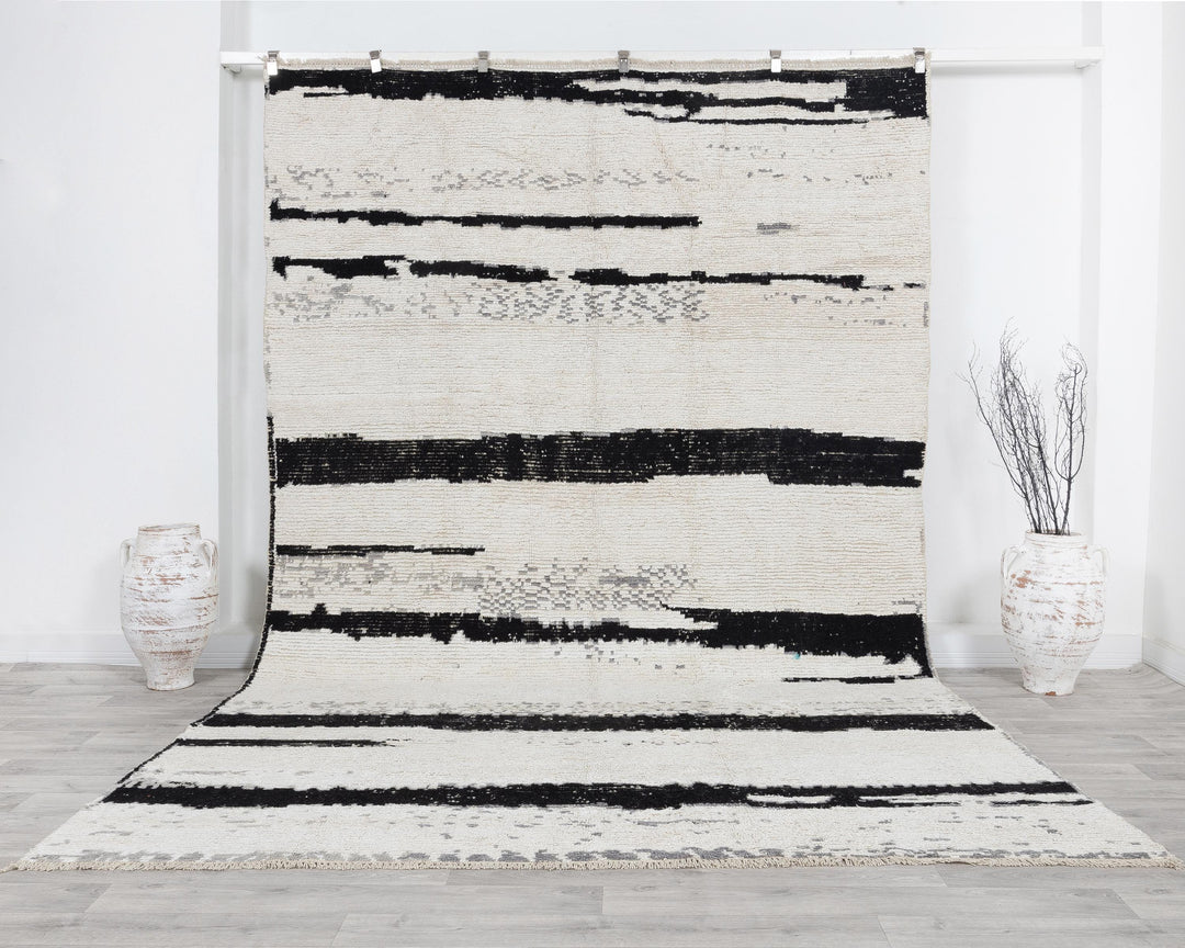Black Vintage Turkish Rug 7' 7" x 11' 5" | No. VR44442