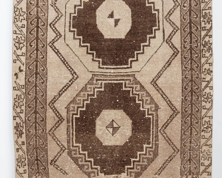 Beige Runner Rug 3' 6" x 10' 1" | No. VR25626
