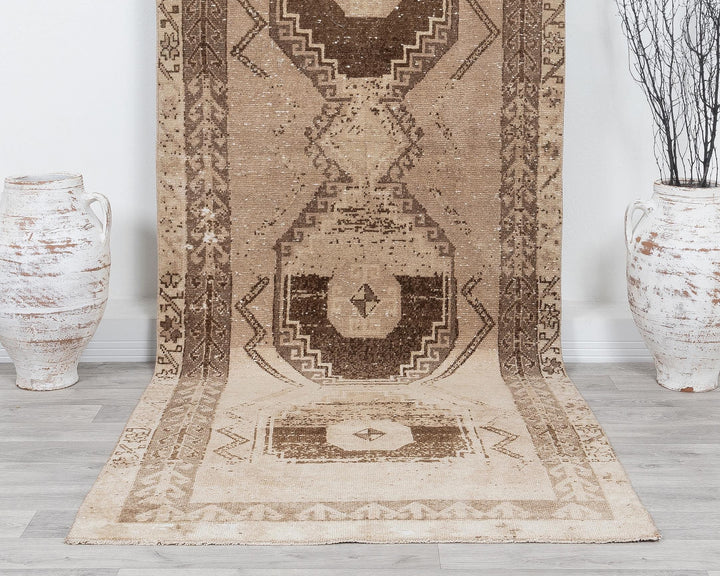 Beige Runner Rug 3' 6" x 10' 1" | No. VR25626