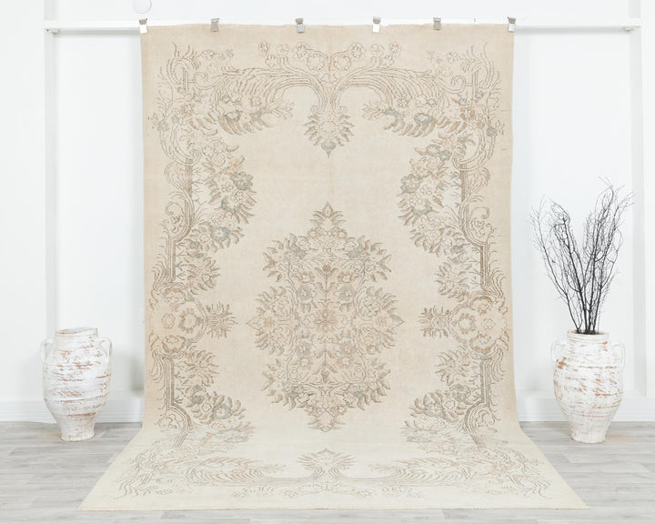 Ivory Oushak Rug 6' 2" x 10' 4" | No. VR20204