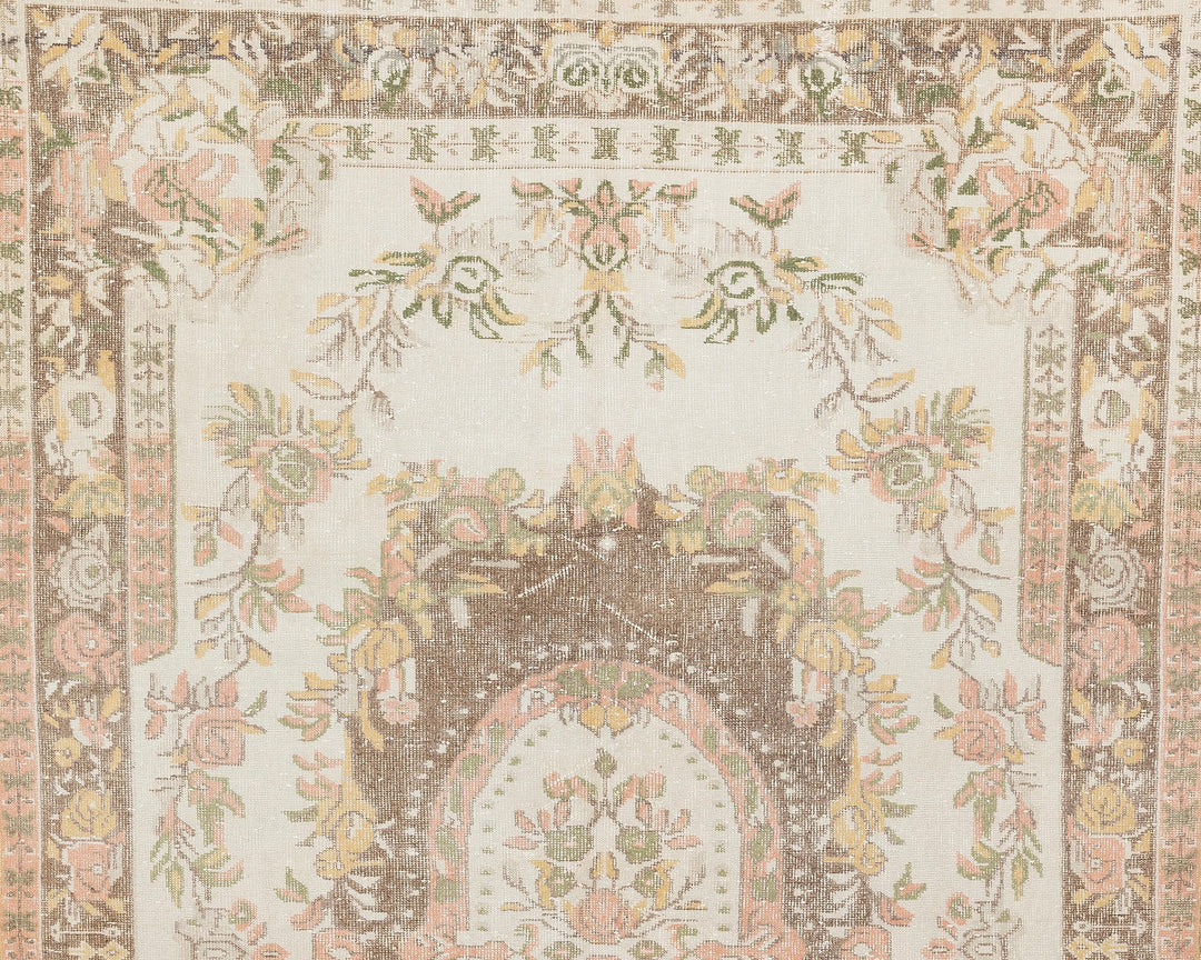 Beige Oushak Rug 6' 2" x 10' 2" | No. VR54224