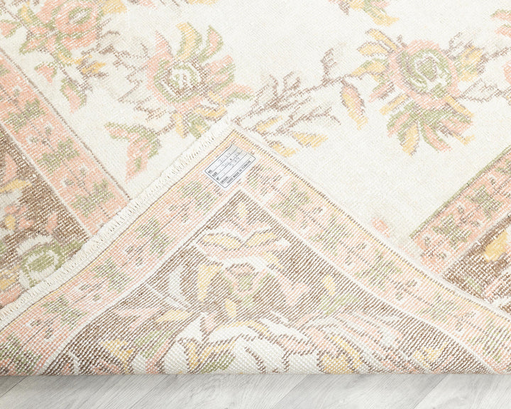 Beige Oushak Rug 6' 2" x 10' 2" | No. VR54224