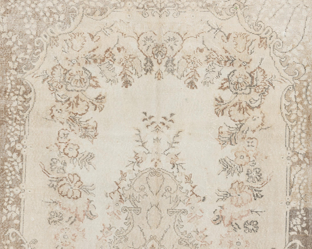 Beige Oushak Rug 5' 9" x 10' 4" | No. VR55317