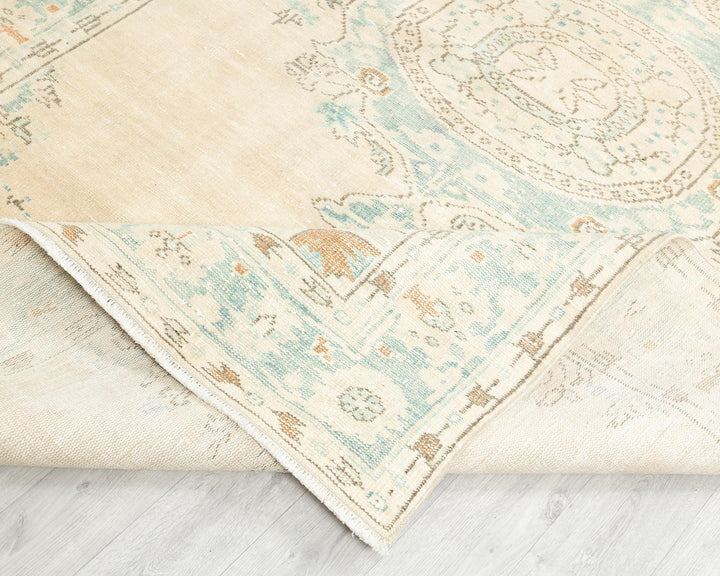 Beige Oushak Rug 9' 6" x 6' 1" | No. VR47085