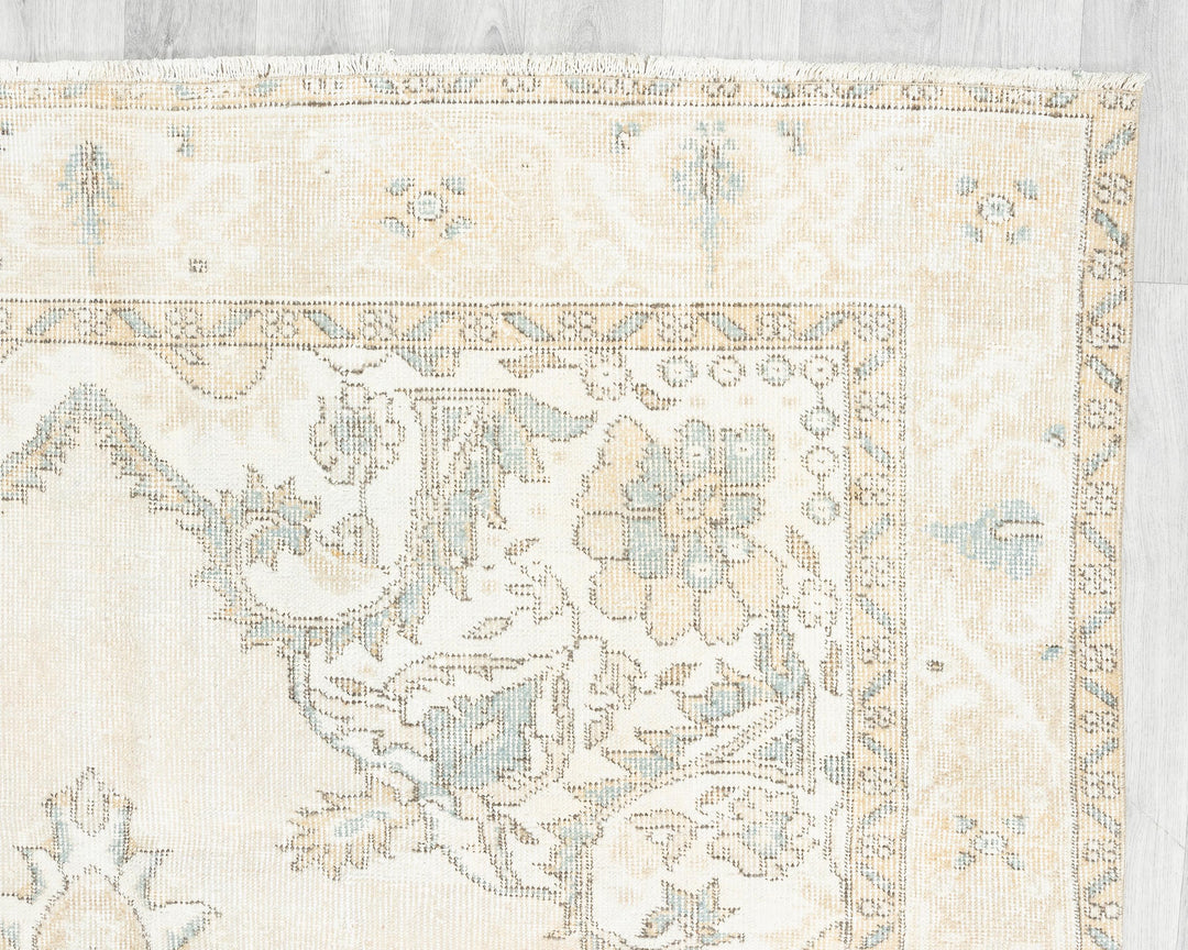 Beige Oushak Rug 6' 1" x 9' 10" | No. VR79741