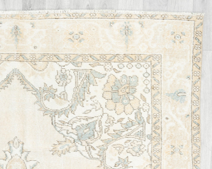 Beige Oushak Rug 6' 1" x 9' 10" | No. VR79741