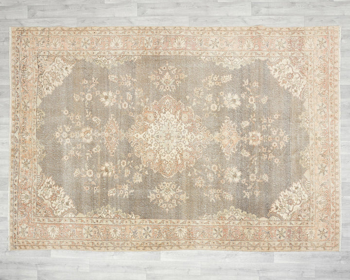 Faded Oushak Rug 6' 9" x 9' 6" | No. VR47909