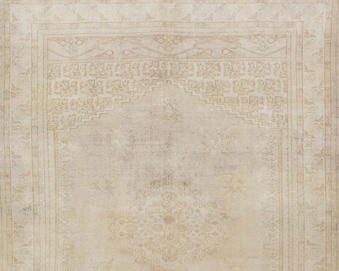 Neutral Oushak Rug 5' 11" x 9' 9" | No. VR10234
