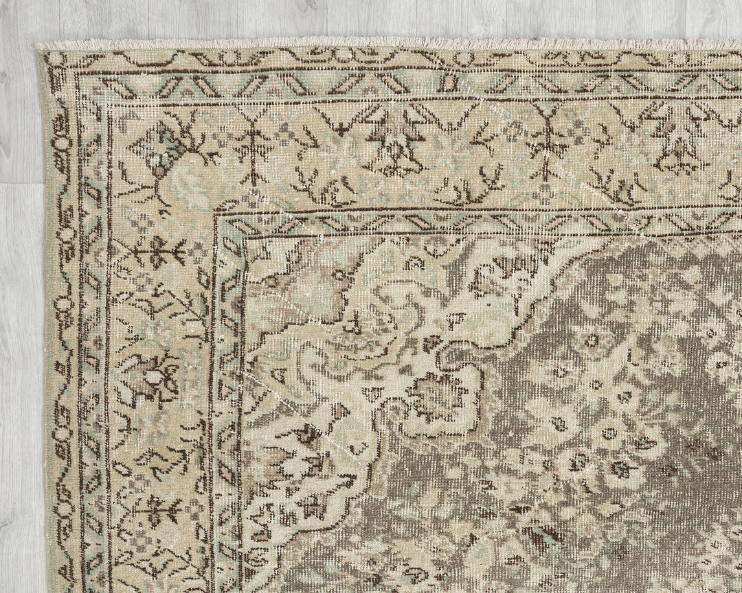 Blue Oushak Rug 6' 11" x 9' 11" | No. VR79994