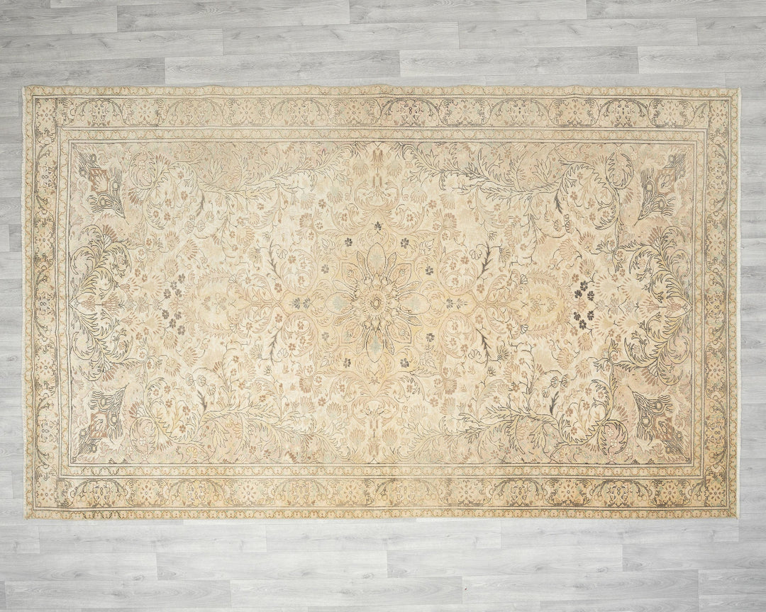 Oushak Rug 6' 5" x 9' 10" | No. VR63891