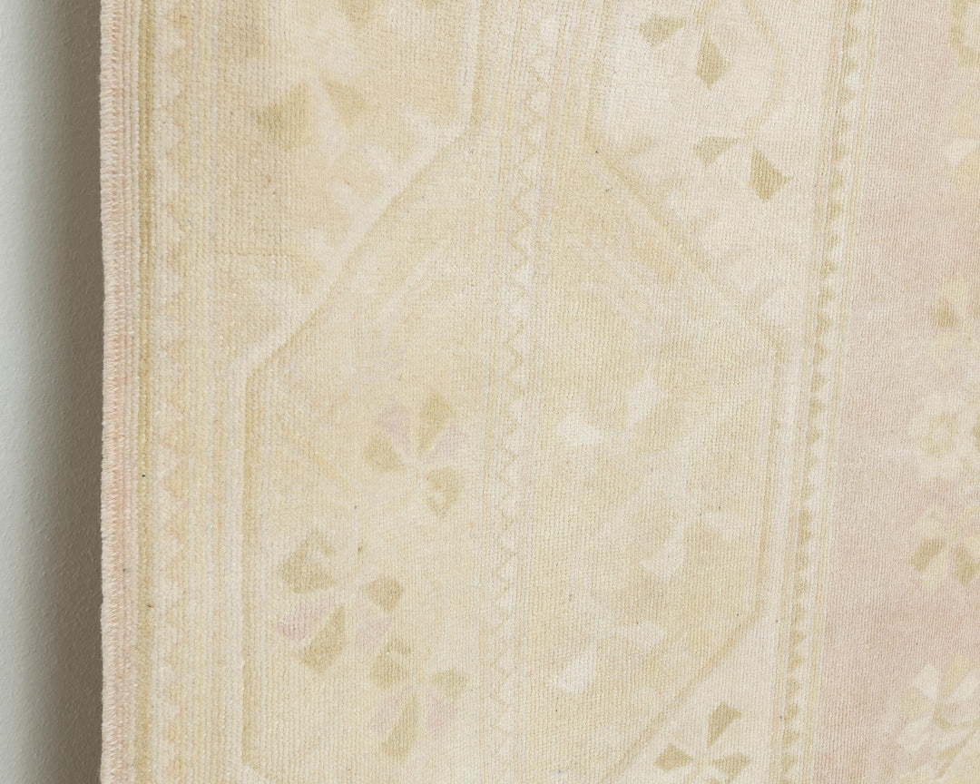 Beige Oushak Rug 6' 7" x 9' 4" | No. VR41139