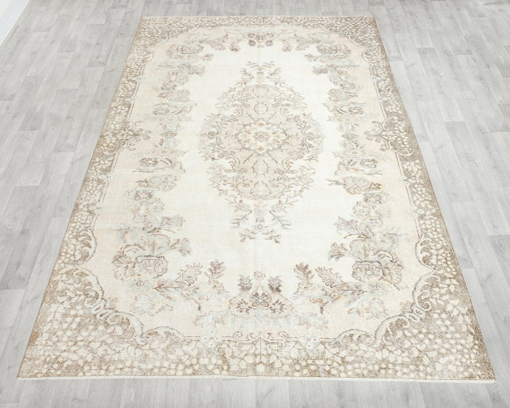 Neutral Oushak Rug 10' 2" x 6' 3" | No. VR43587