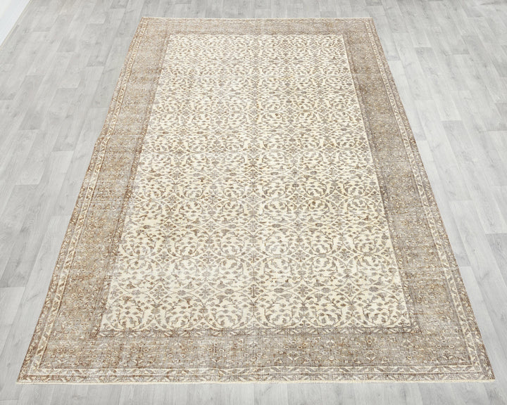 Neutral Oushak Rug 6' 3" x 9' 6" | No. VR17355
