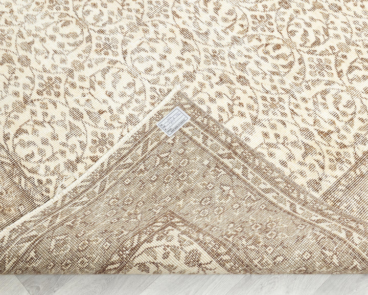 Neutral Oushak Rug 6' 3" x 9' 6" | No. VR17355