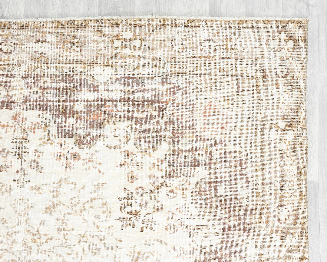 Beige Oushak Rug 10' 8" x 6' 5" | No. VR67063