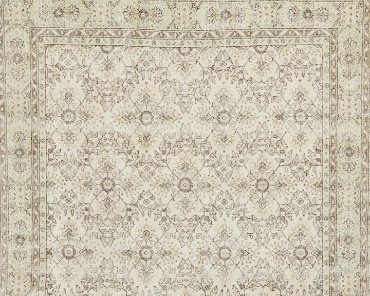 Beige Oushak Rug 10' 2" x 7' 1" | No. VR20238