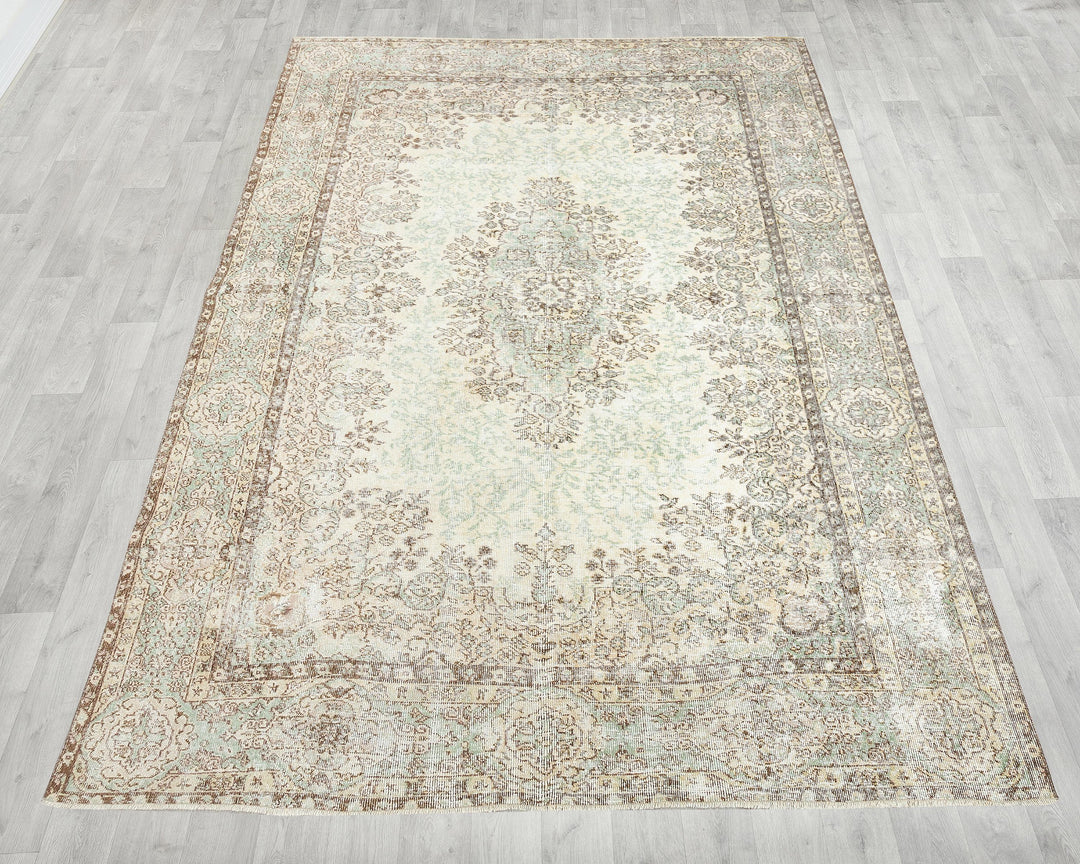 Beige Oushak Rug 7' x 9' 11" | No. VR27327