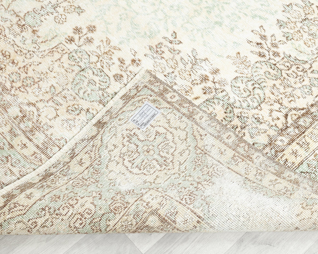 Beige Oushak Rug 7' x 9' 11" | No. VR27327