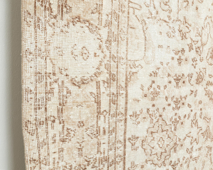 Beige Oushak Rug 6' 10" x 10' | No. VR83780