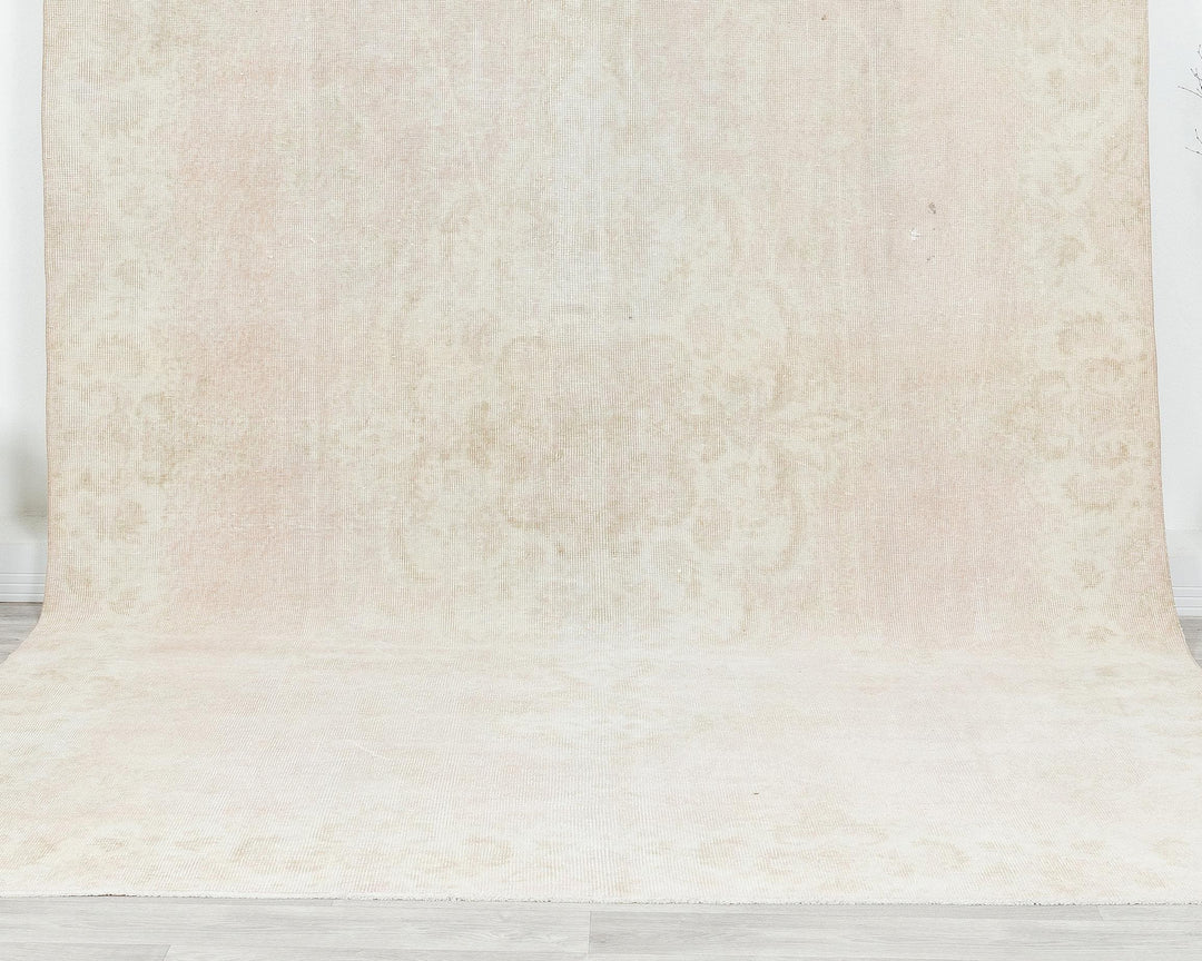 Beige Oushak Rug 6' 11" x 10' 6" | No. VR47131
