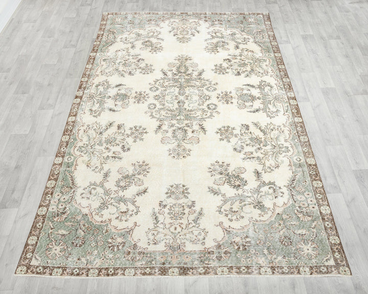 Neutral Oushak Rug 6' 5" x 10' 8" | No. VR58104