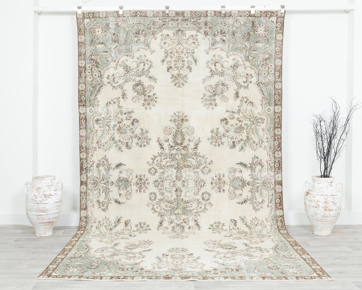 Neutral Oushak Rug 6' 5" x 10' 8" | No. VR58104