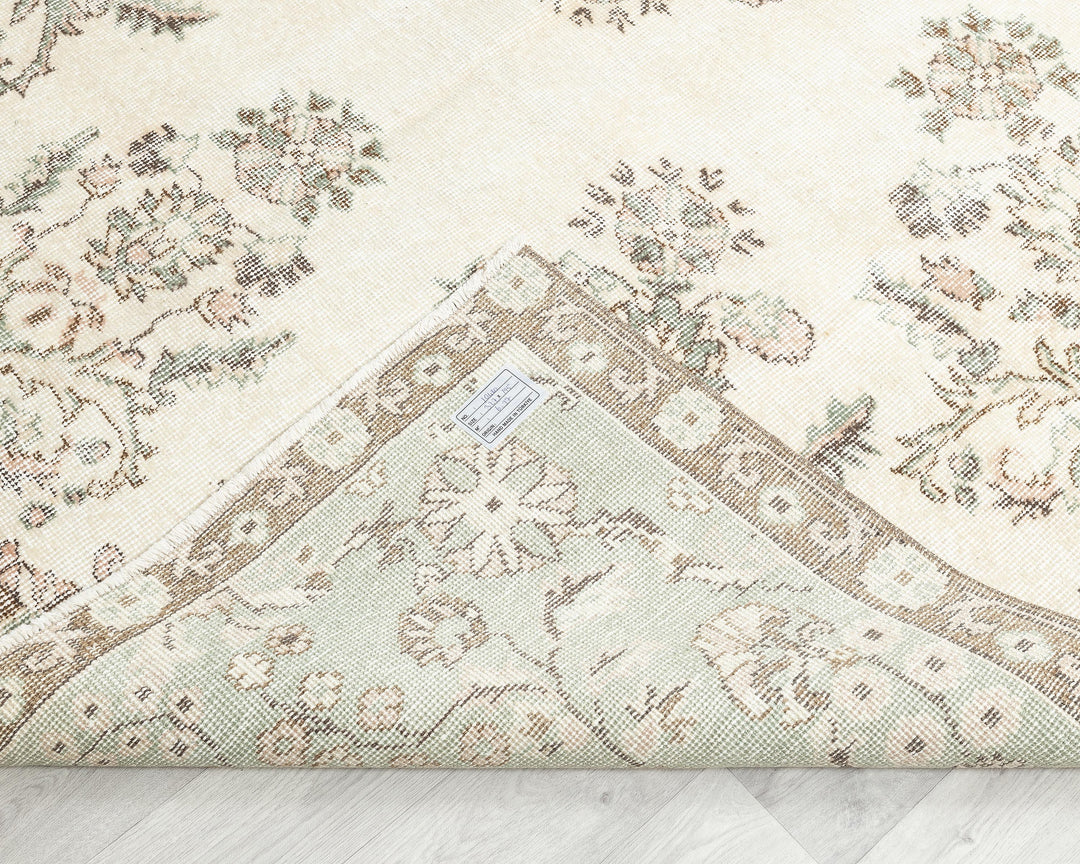 Neutral Oushak Rug 6' 5" x 10' 8" | No. VR58104