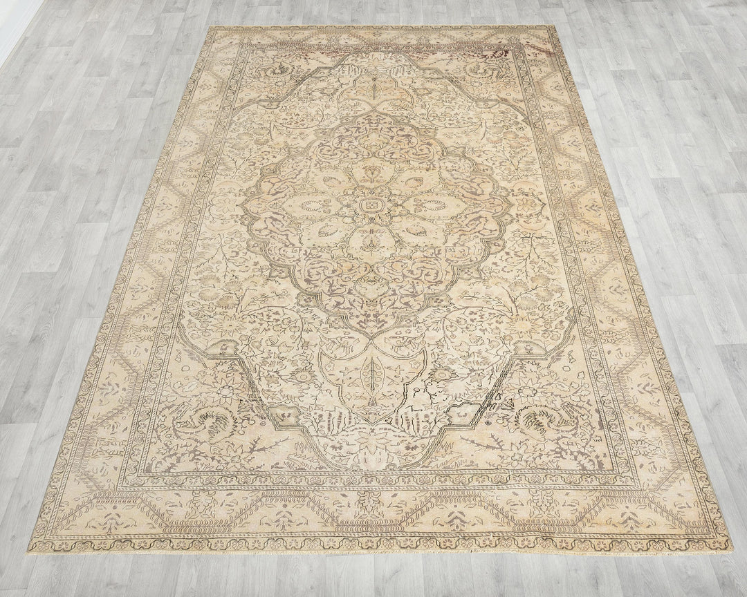 Oushak Rug 6' 5" x 9' 6" | No. VR95763