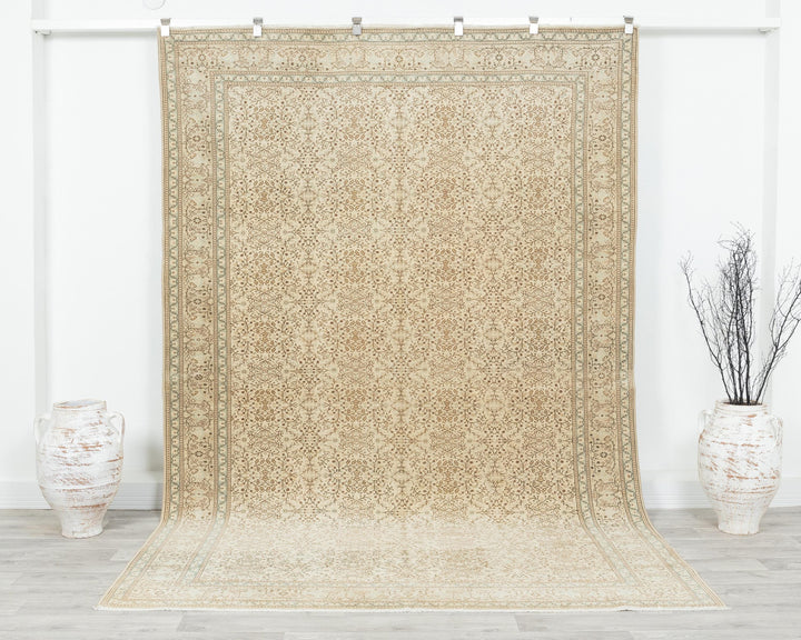 Beige Oushak Rug 6' 5" x 9' 10" | No. VR25239