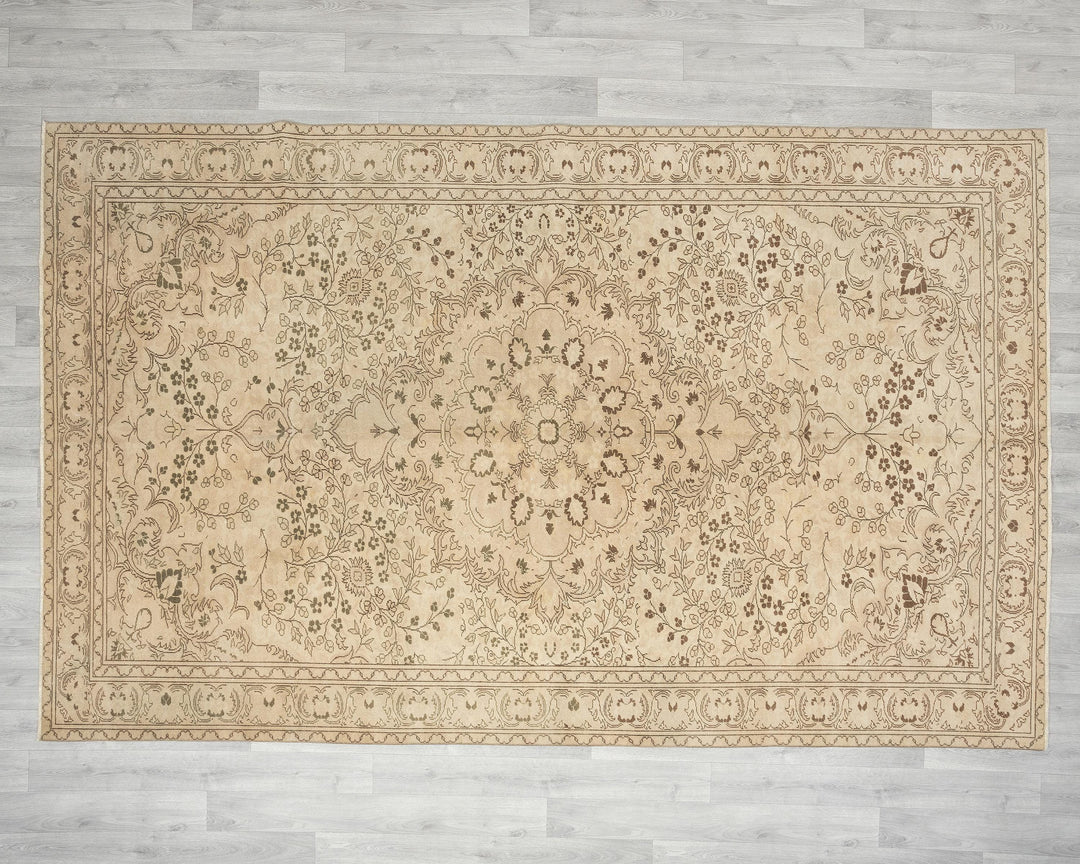 Oushak Rug 6' 4" x 9' 10" | No. VR81080