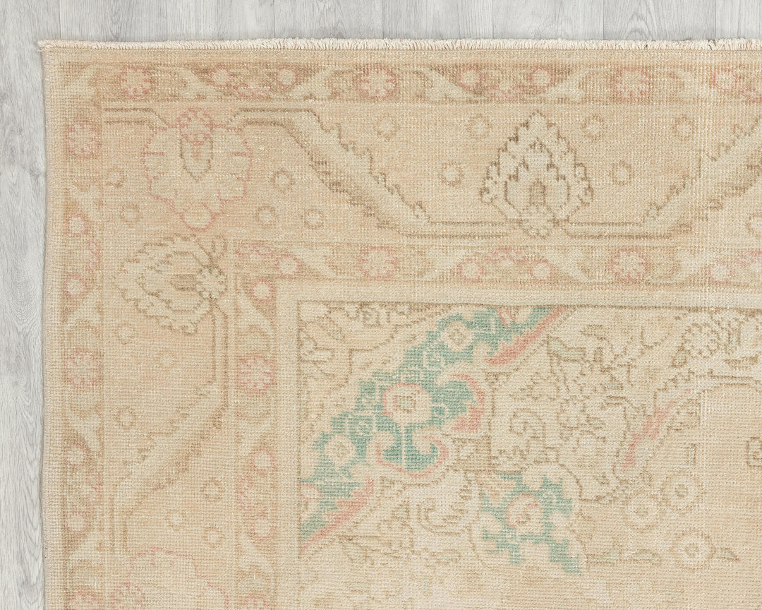 Oushak Rug 6' 5" x 9' 7" | No. VR66306