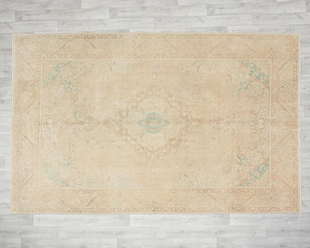 Oushak Rug 6' 5" x 9' 7" | No. VR66306