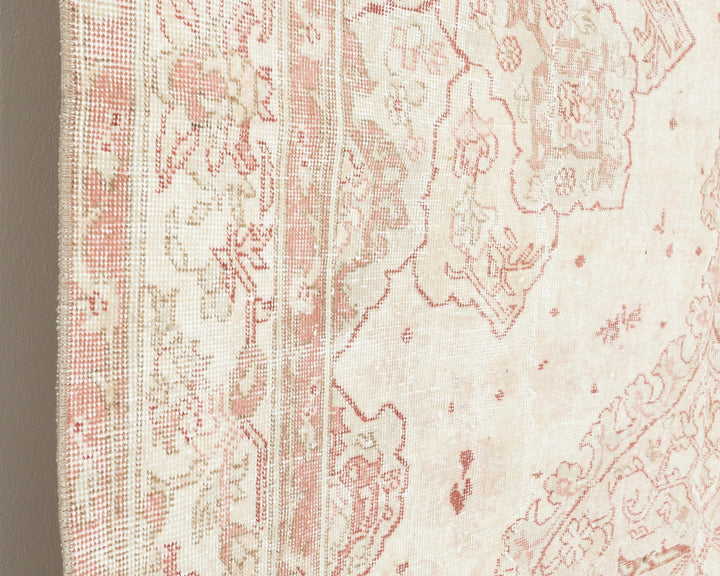 Beige Oushak Rug 6' 7" x 9' 7" | No. VR54618