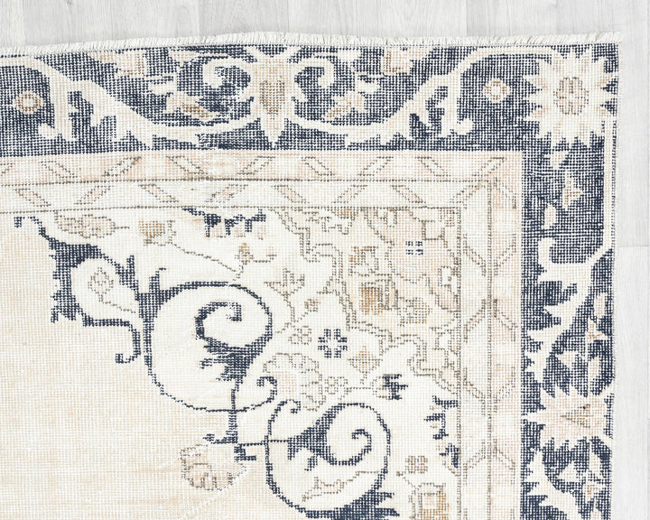 Neutral Oushak Rug 6' 6" x 10' 7" | No. VR86056