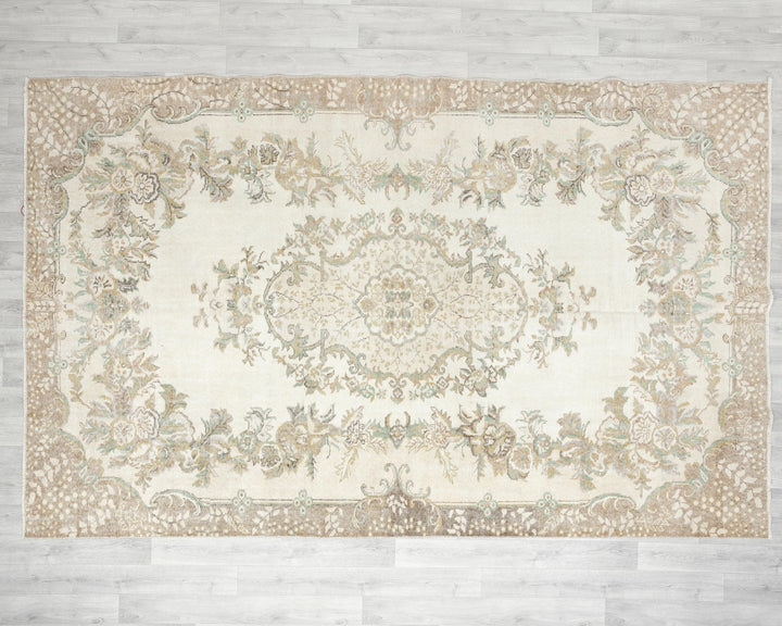 Oushak Rug 6' 7" x 10' 1" | No. VR77796
