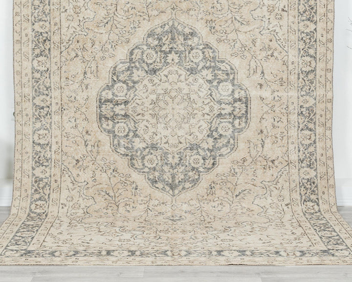 Oushak Rug 5' 10" x 9' 1" | No. VR85883