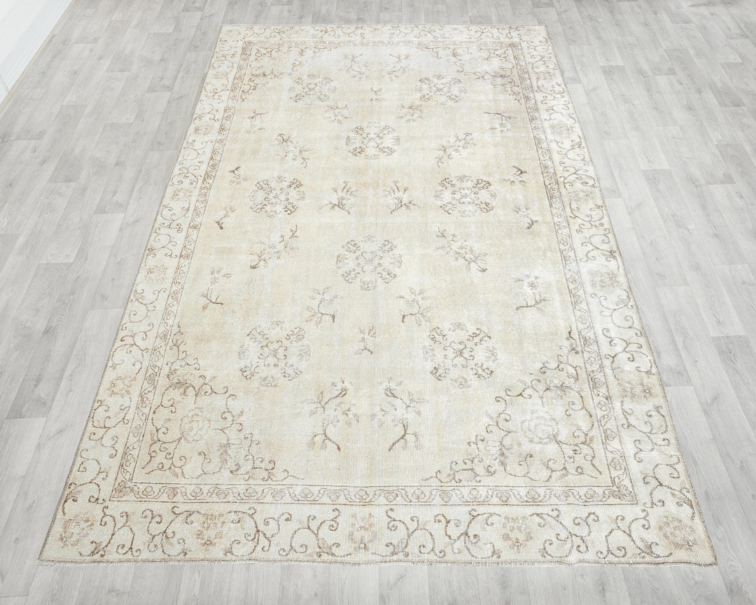 Beige Oushak Rug 6' 11" x 10' 4" | No. VR83299