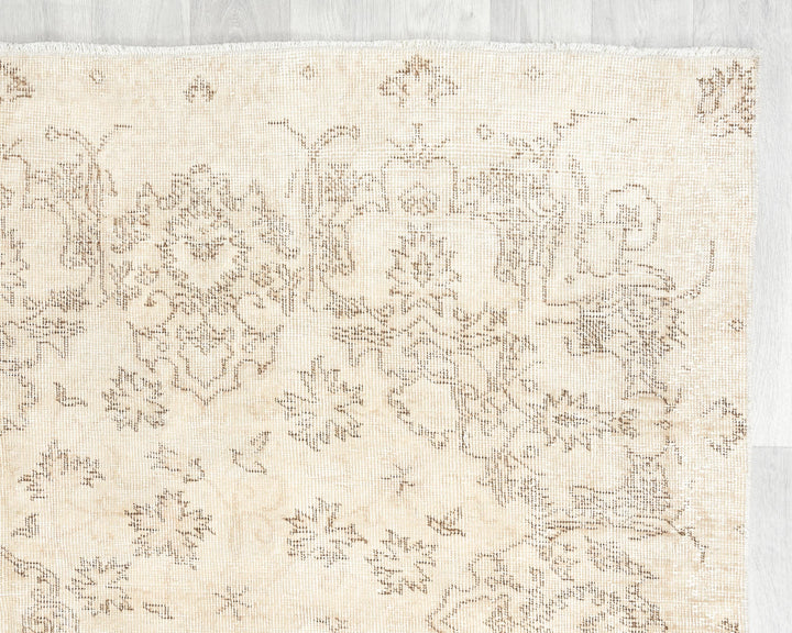 Faded Oushak Rug 6' 2" x 10' 5" | No. VR60458