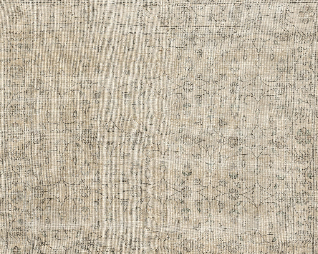 Beige Oushak Rug 6' 4" x 9' 6" | No. VR44505