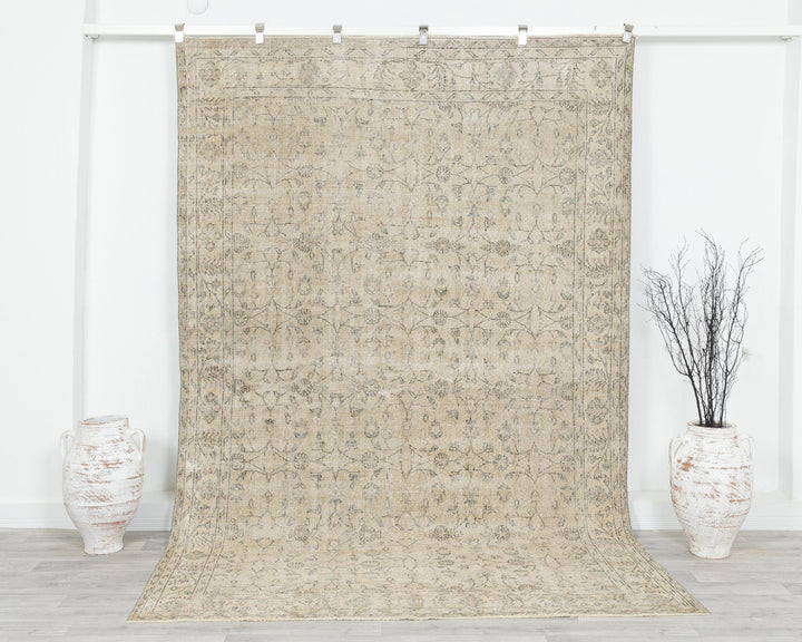 Beige Oushak Rug 6' 4" x 9' 6" | No. VR44505