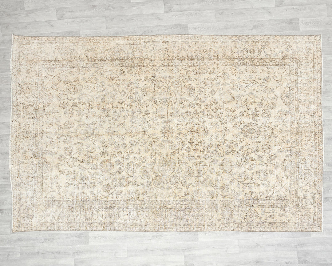 Neutral Turkish Rug 6' 4" x 9' 6" | No. VR72948