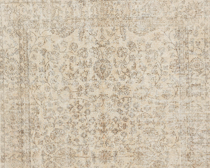 Neutral Turkish Rug 6' 4" x 9' 6" | No. VR72948