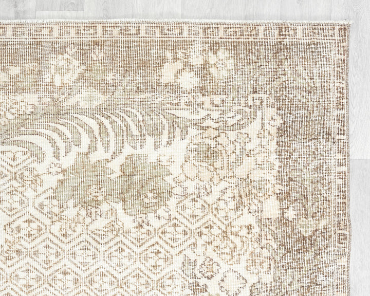 Neutral Oushak Rug 6' 5" x 10' 6" | No. VR54590