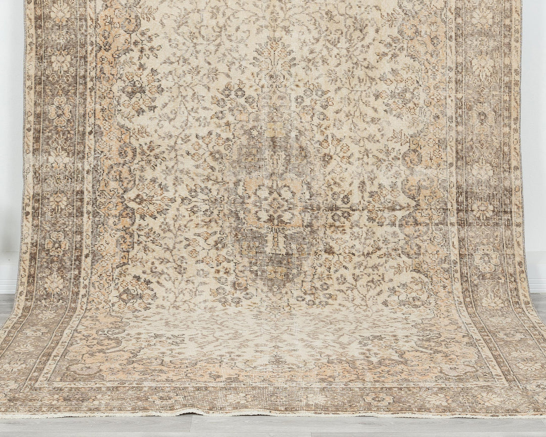 Faded Oushak Rug 6' 5" x 10' 4" | No. VR73349