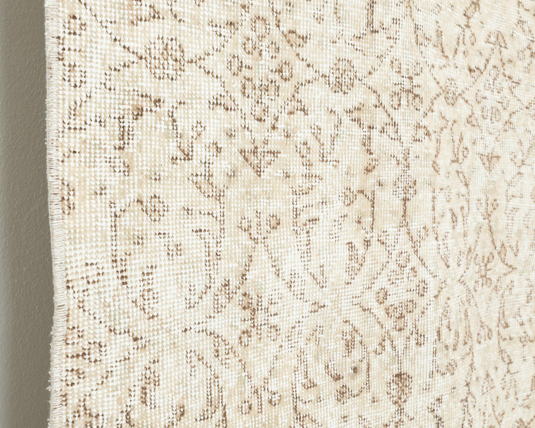 Beige Oushak Rug 6' 1" x 10' 2" | No. VR45859