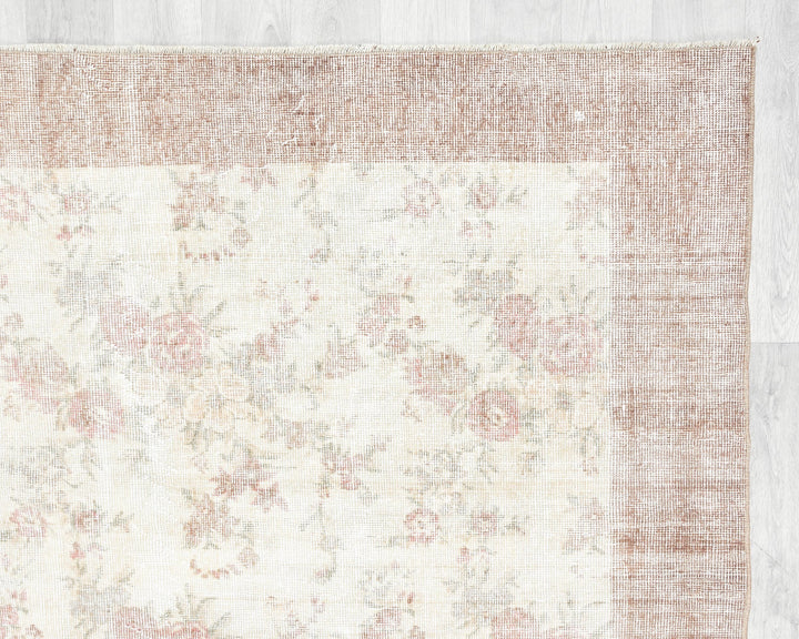 Neutral Oushak Rug 6' 7" x 9' 4" | No. VR61116